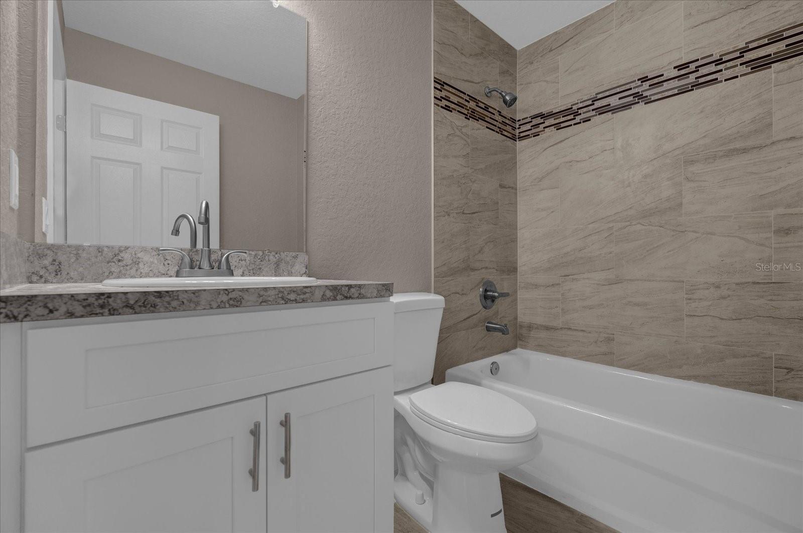 324 Avenue Y Ne #b Property Photo 16