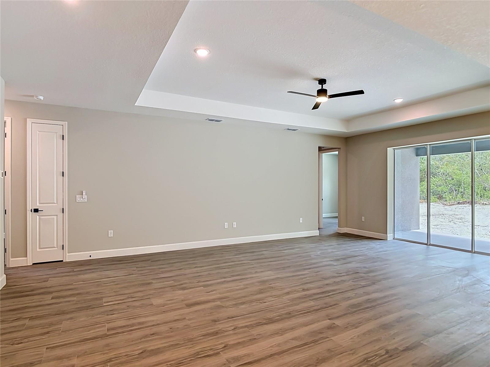 41260 Balsam St Property Photo 7