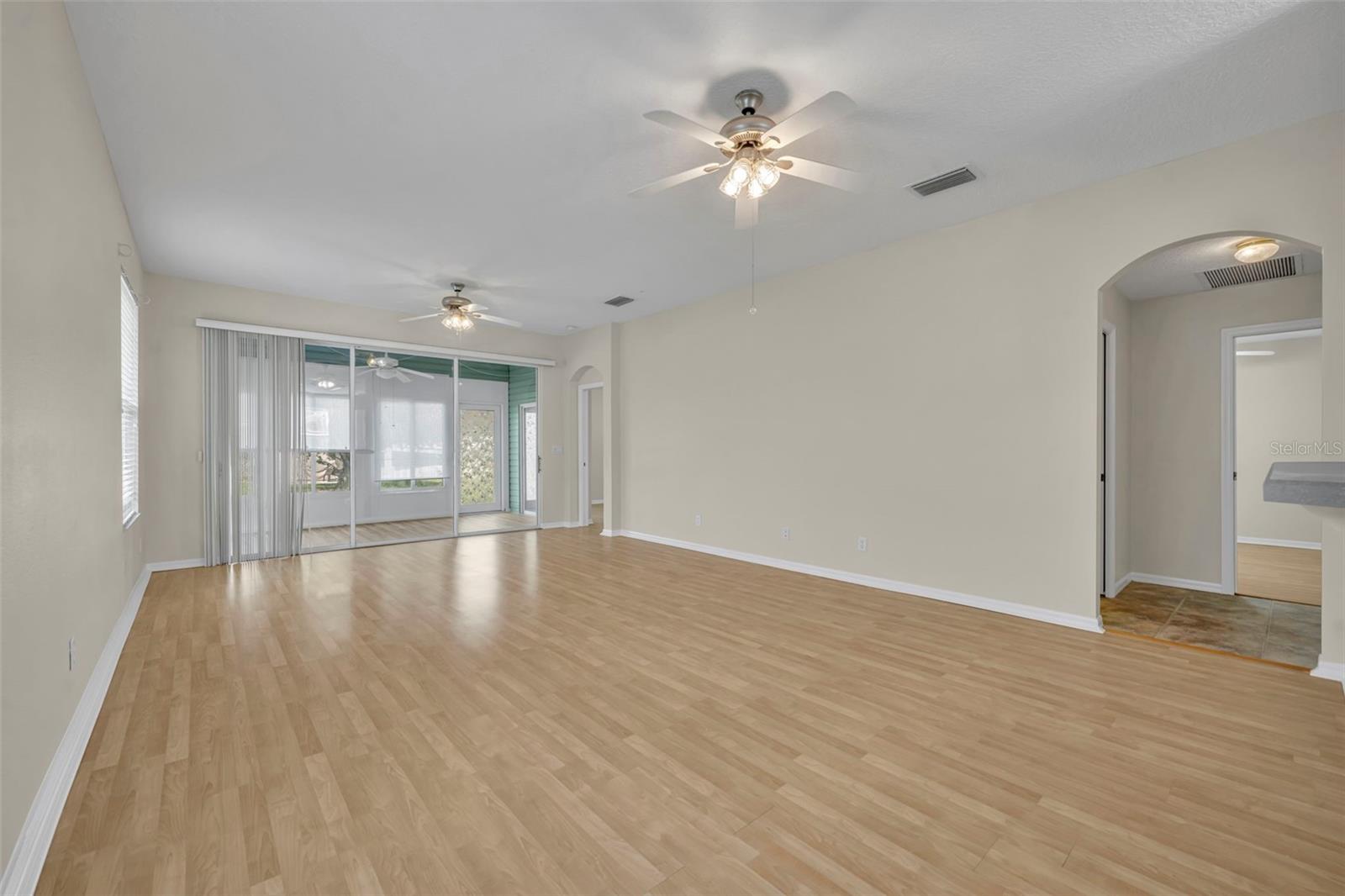 21630 Regency Park Ln Property Photo 9