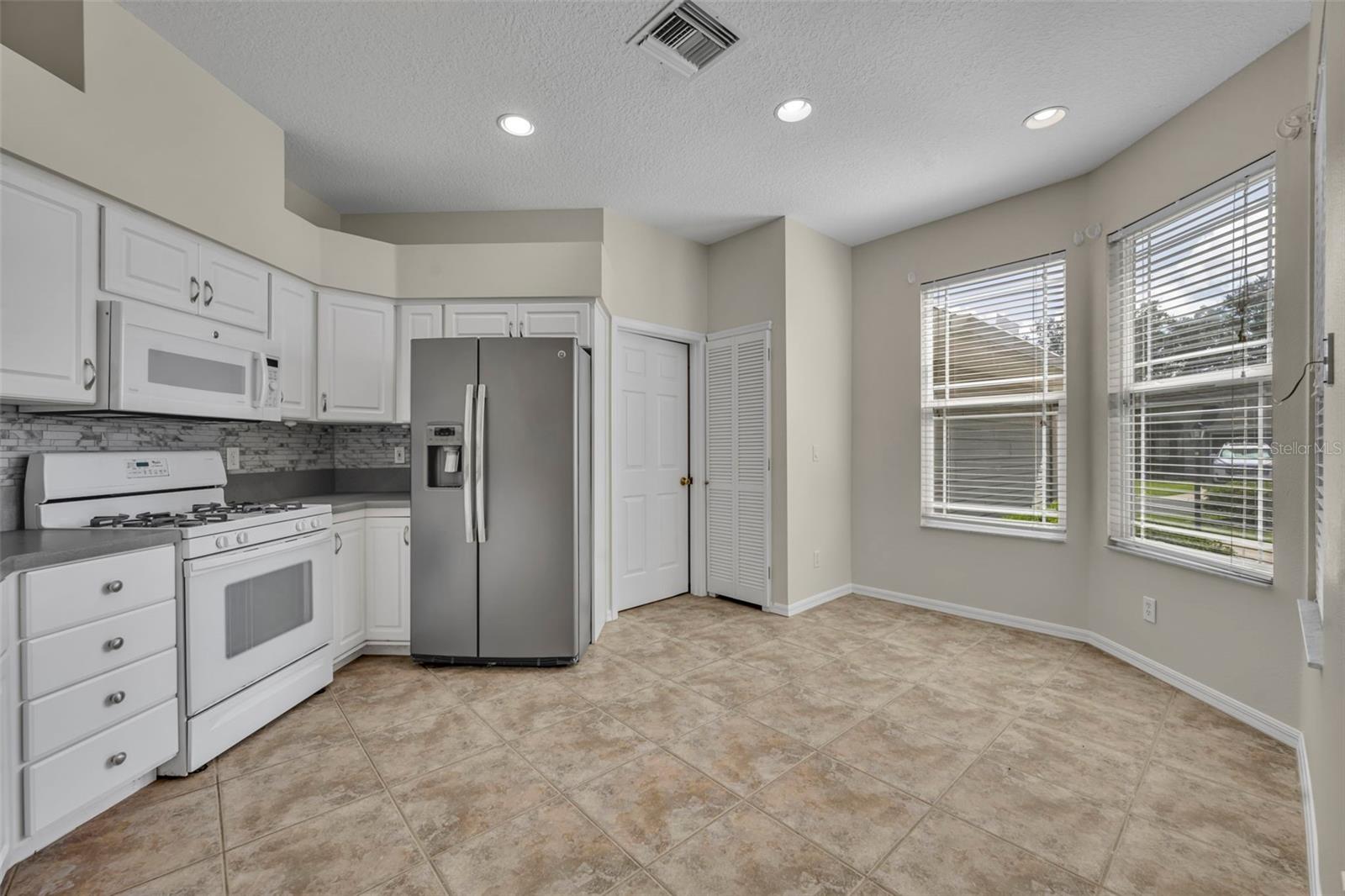 21630 Regency Park Ln Property Photo 16