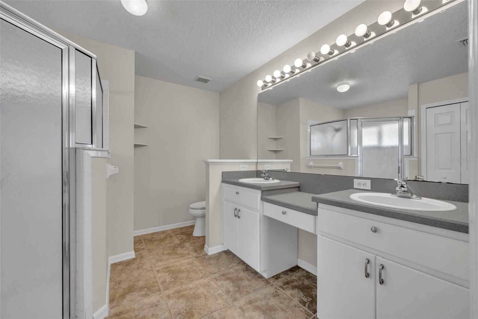 21630 Regency Park Ln Property Photo 23