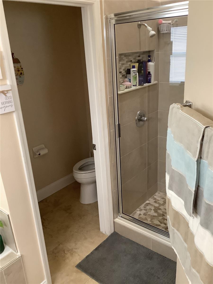 514 Tree Shore Dr Property Photo 16