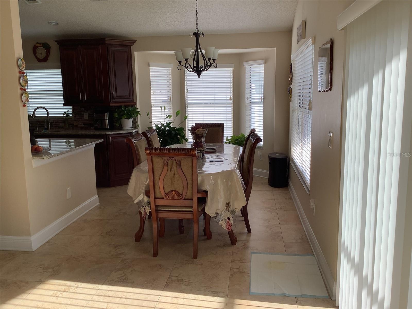514 Tree Shore Dr Property Photo 21