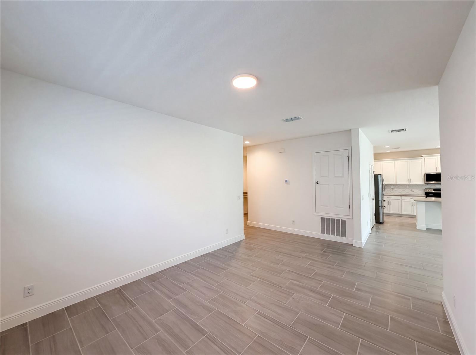 7725 Scicli Way Property Photo 6