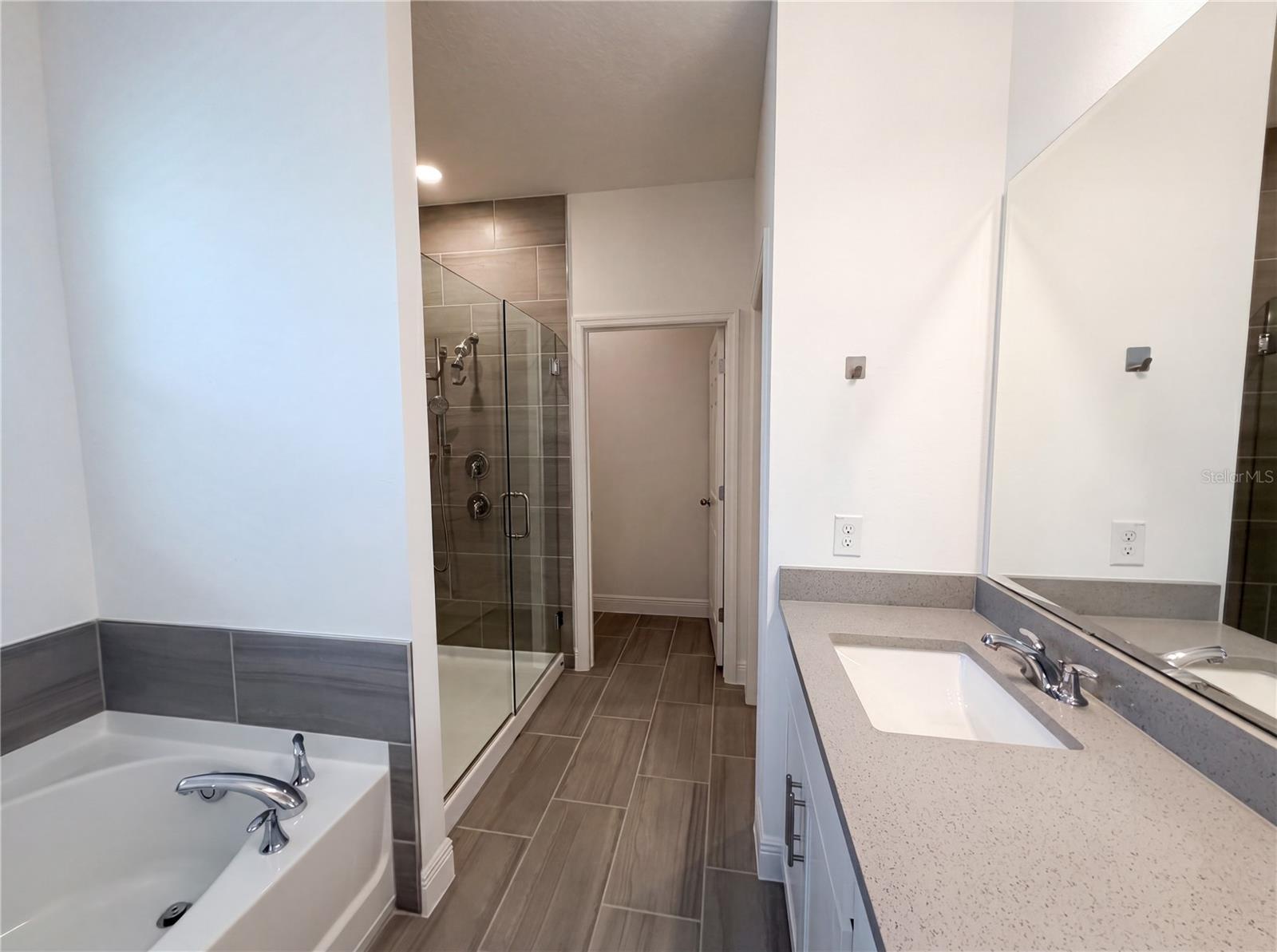 7725 Scicli Way Property Photo 19
