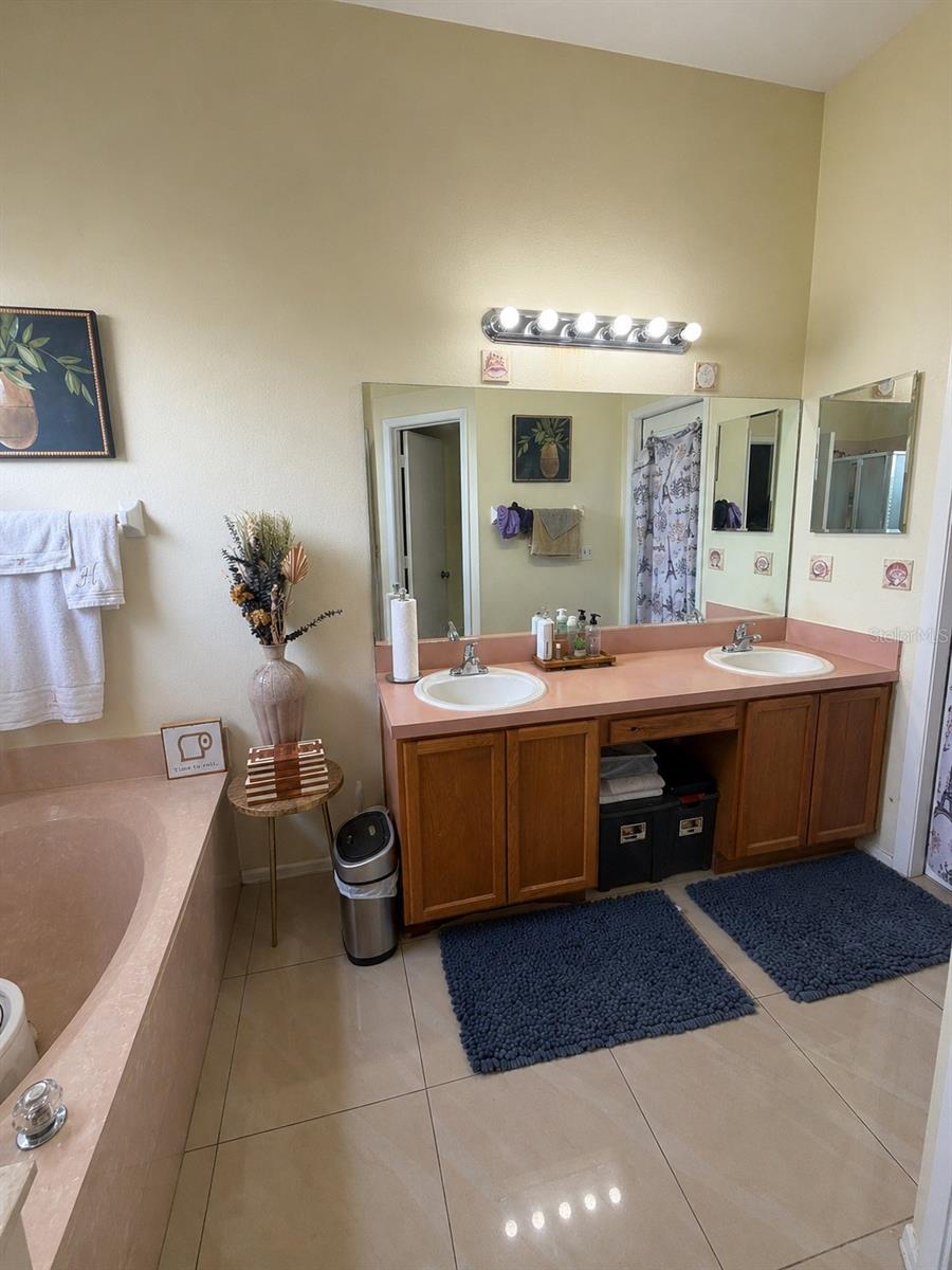 O6402622 Property Photo 7