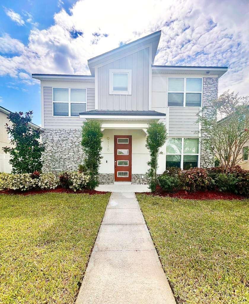 O6402626 Property Photo 2