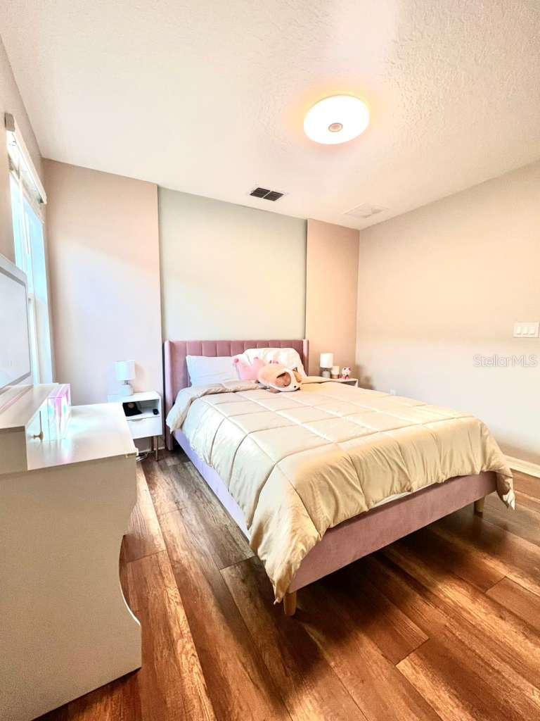 O6402626 Property Photo 12