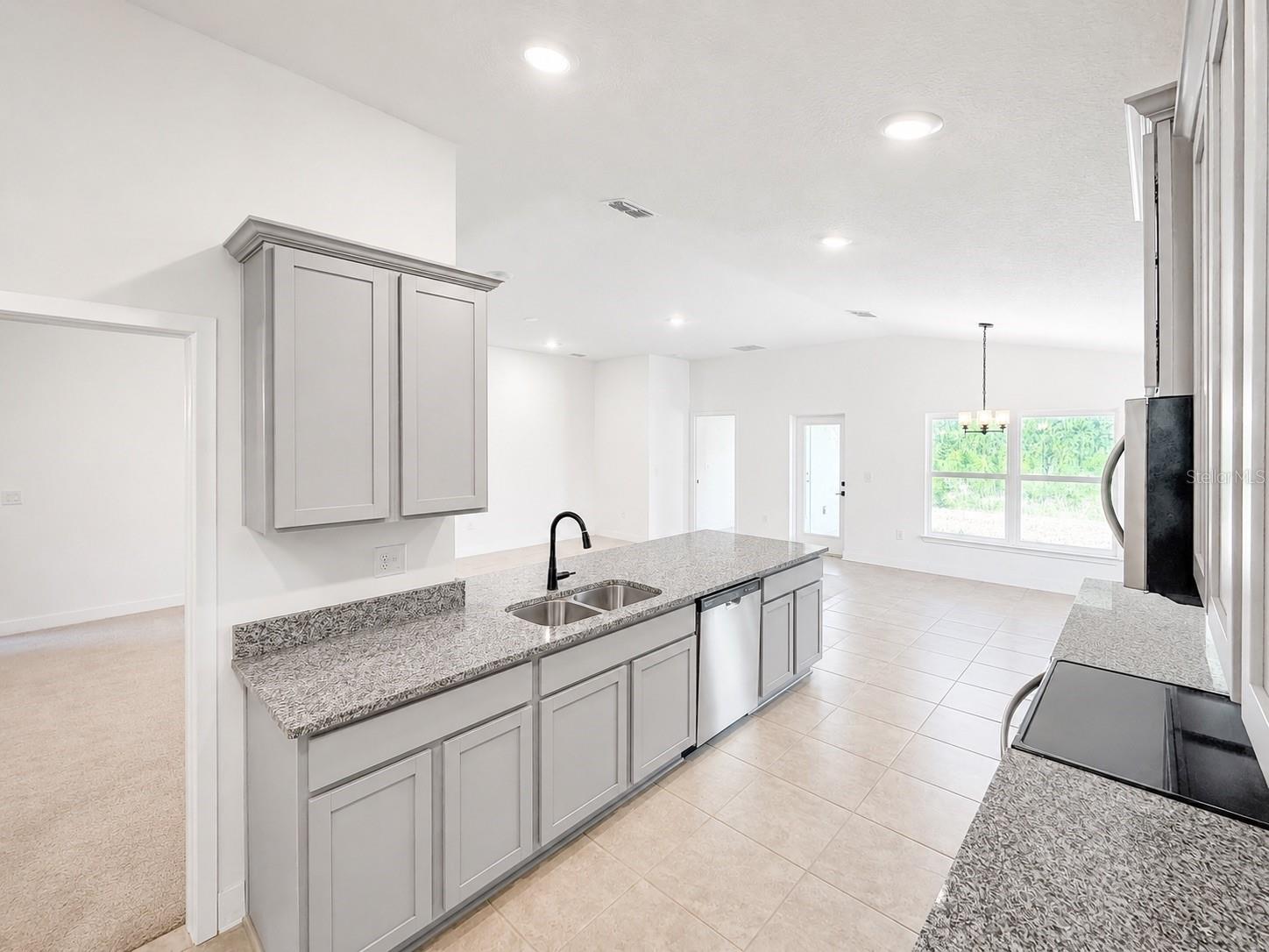 7636 Bent Tree Loop Property Photo 3