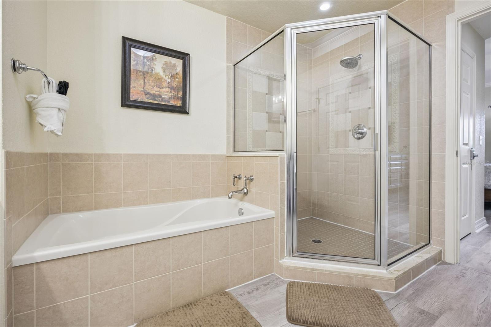 7602 Sandy Ridge Dr #103 Property Photo 26