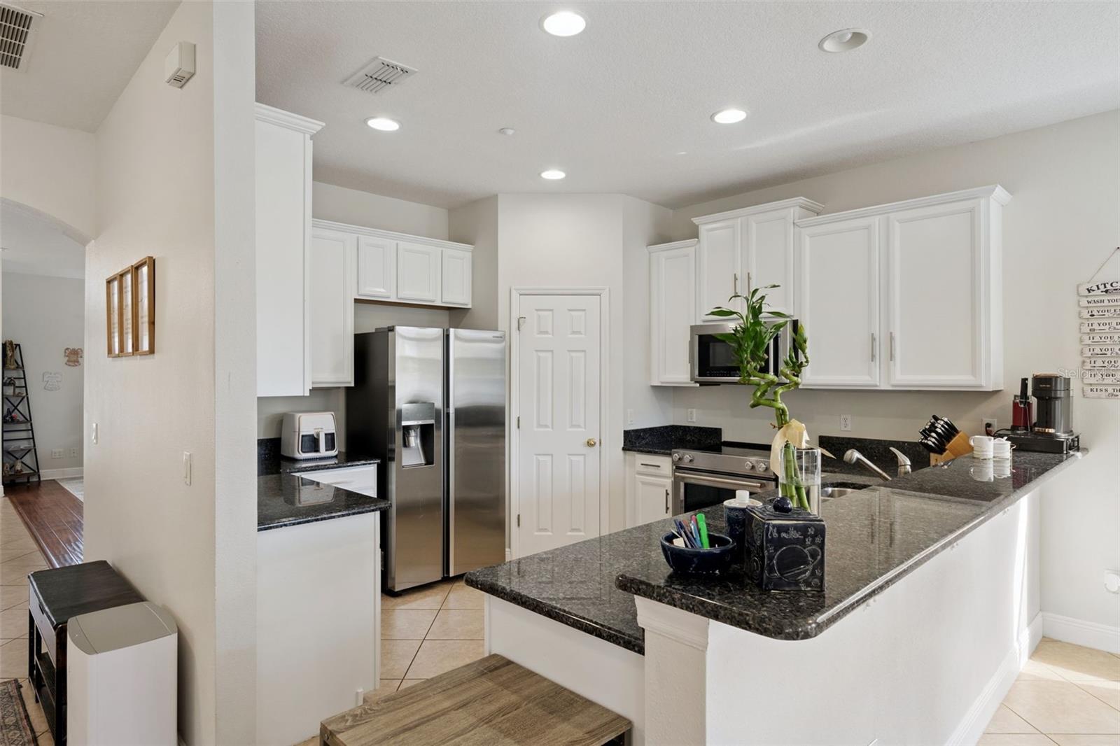 9310 Mustard Leaf Dr Property Photo 8