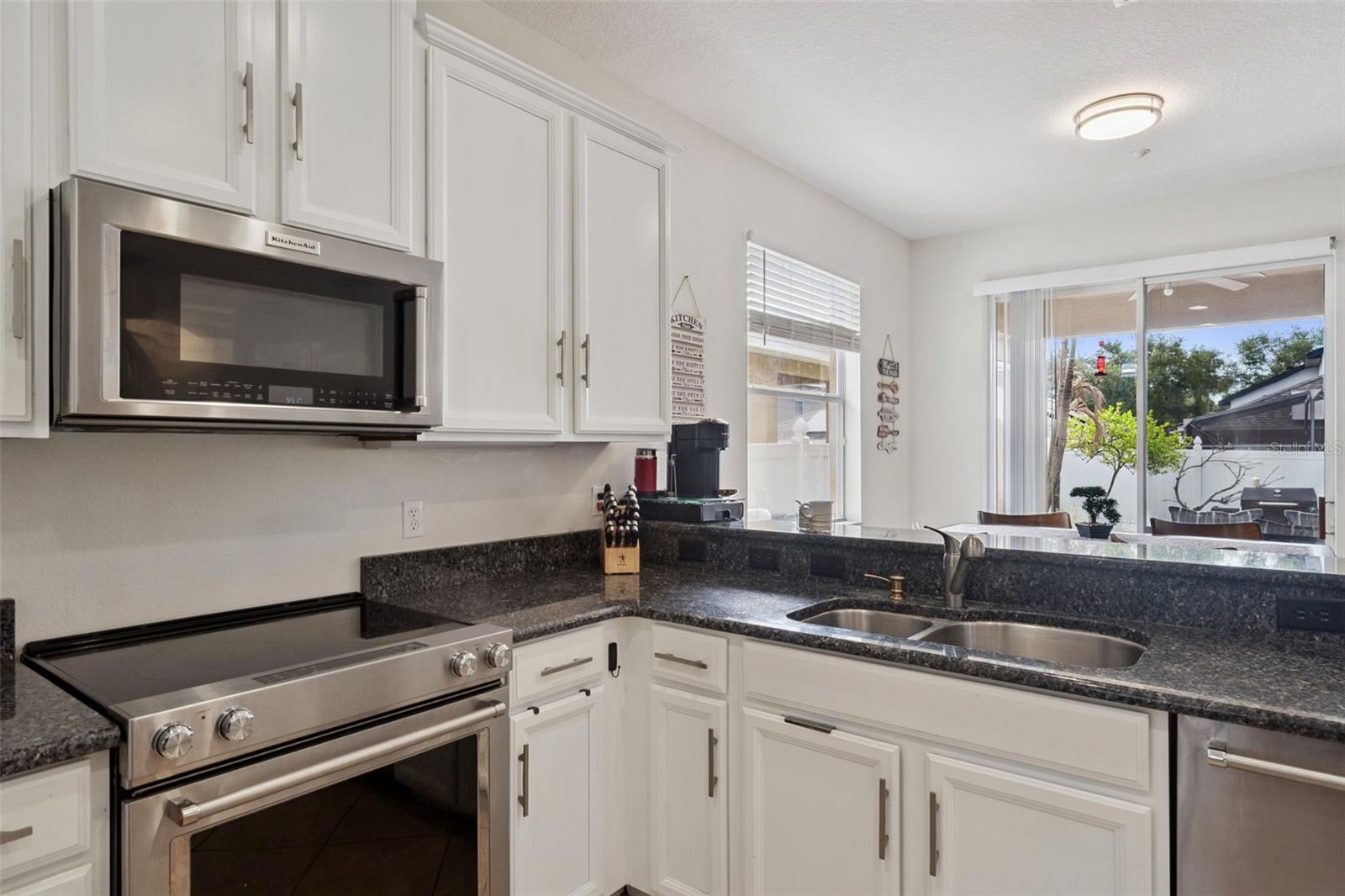 9310 Mustard Leaf Dr Property Photo 10