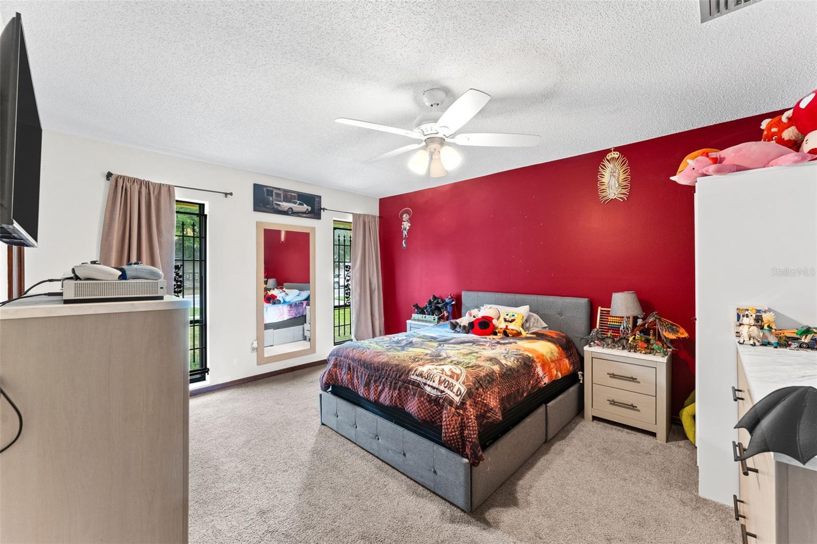 O6402766 Property Photo 11