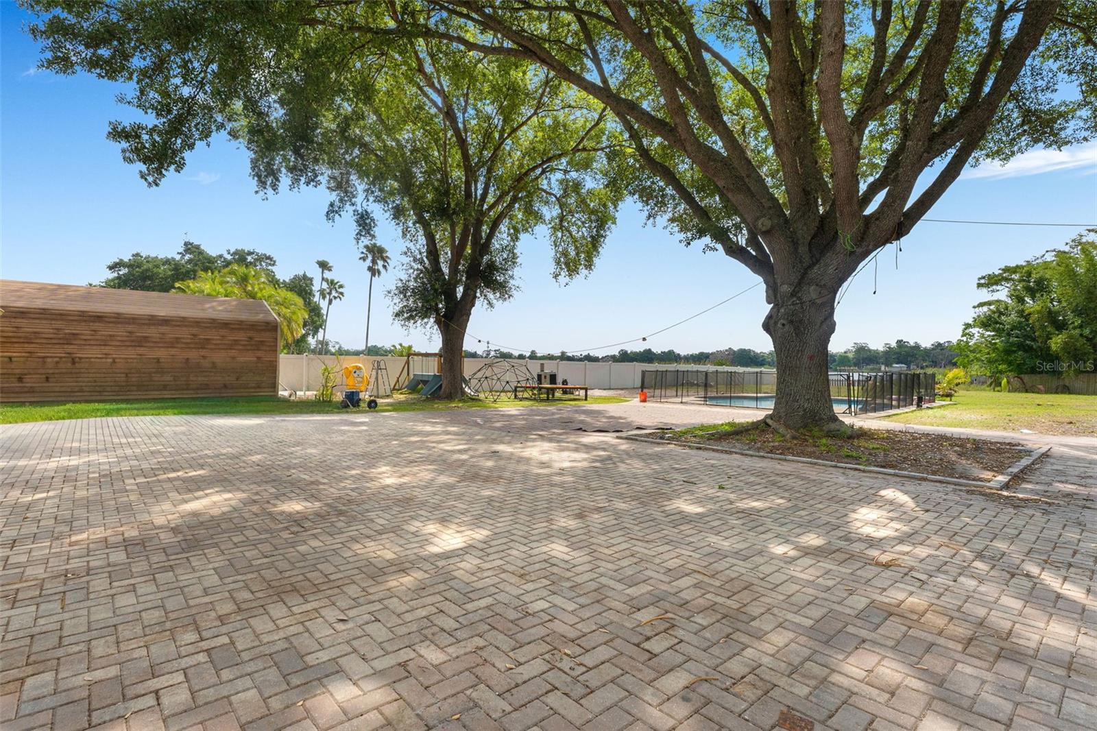 O6402766 Property Photo 20