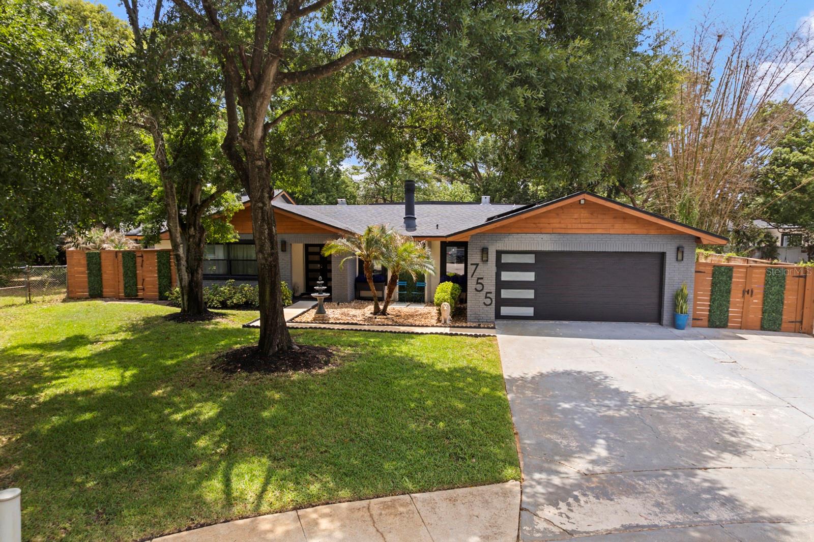 755 Woodside Rd Property Photo 1