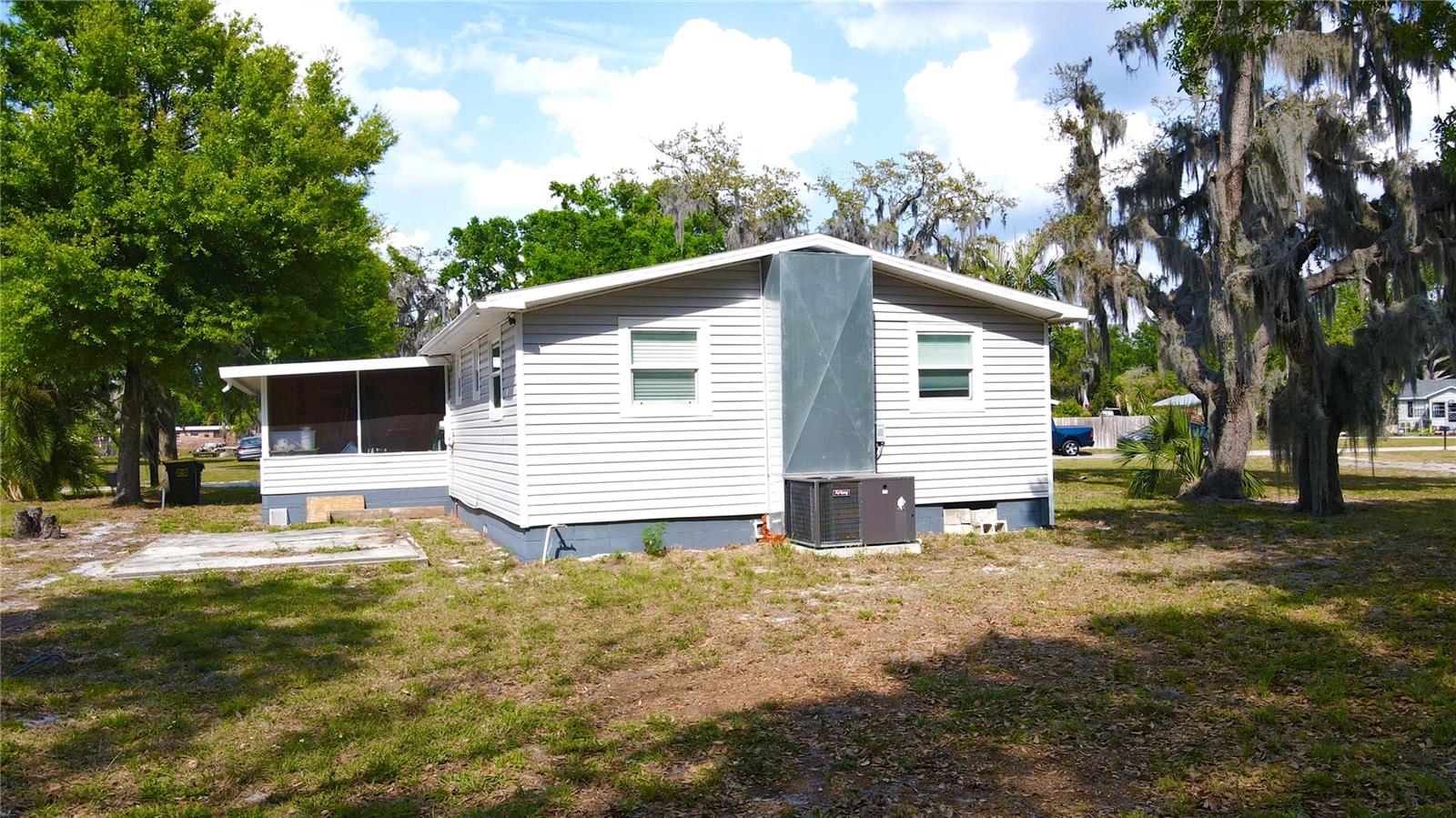 111 Ne Palencia Rd Property Photo 21