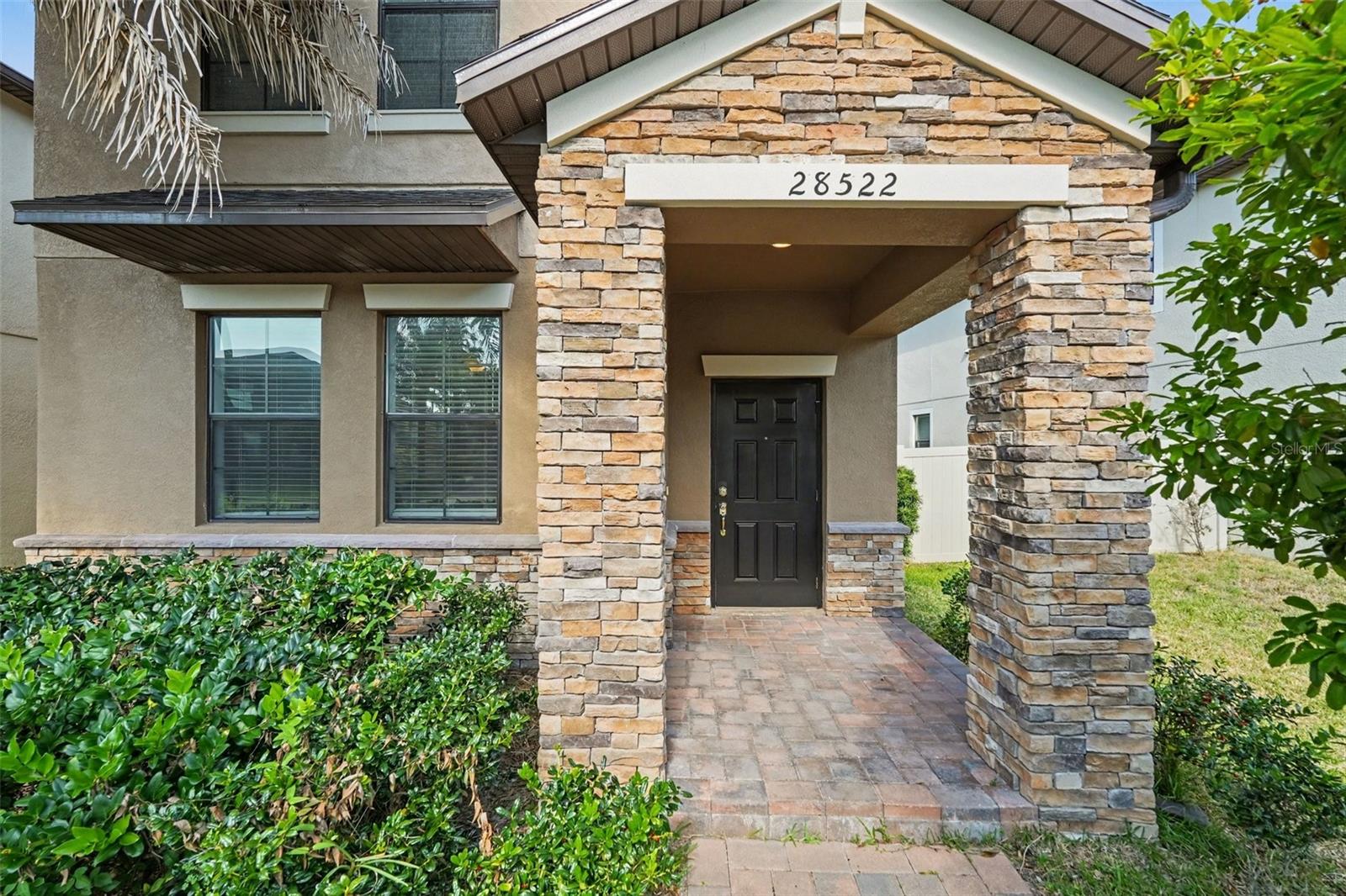 28522 E Pleasant Bay Loop Property Photo 3