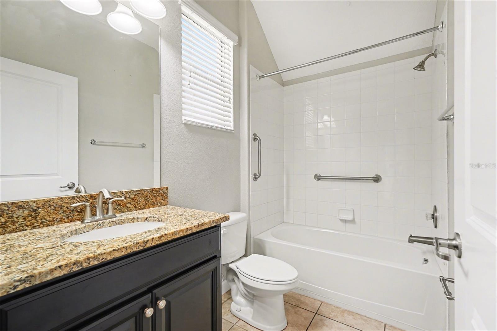 28522 E Pleasant Bay Loop Property Photo 11