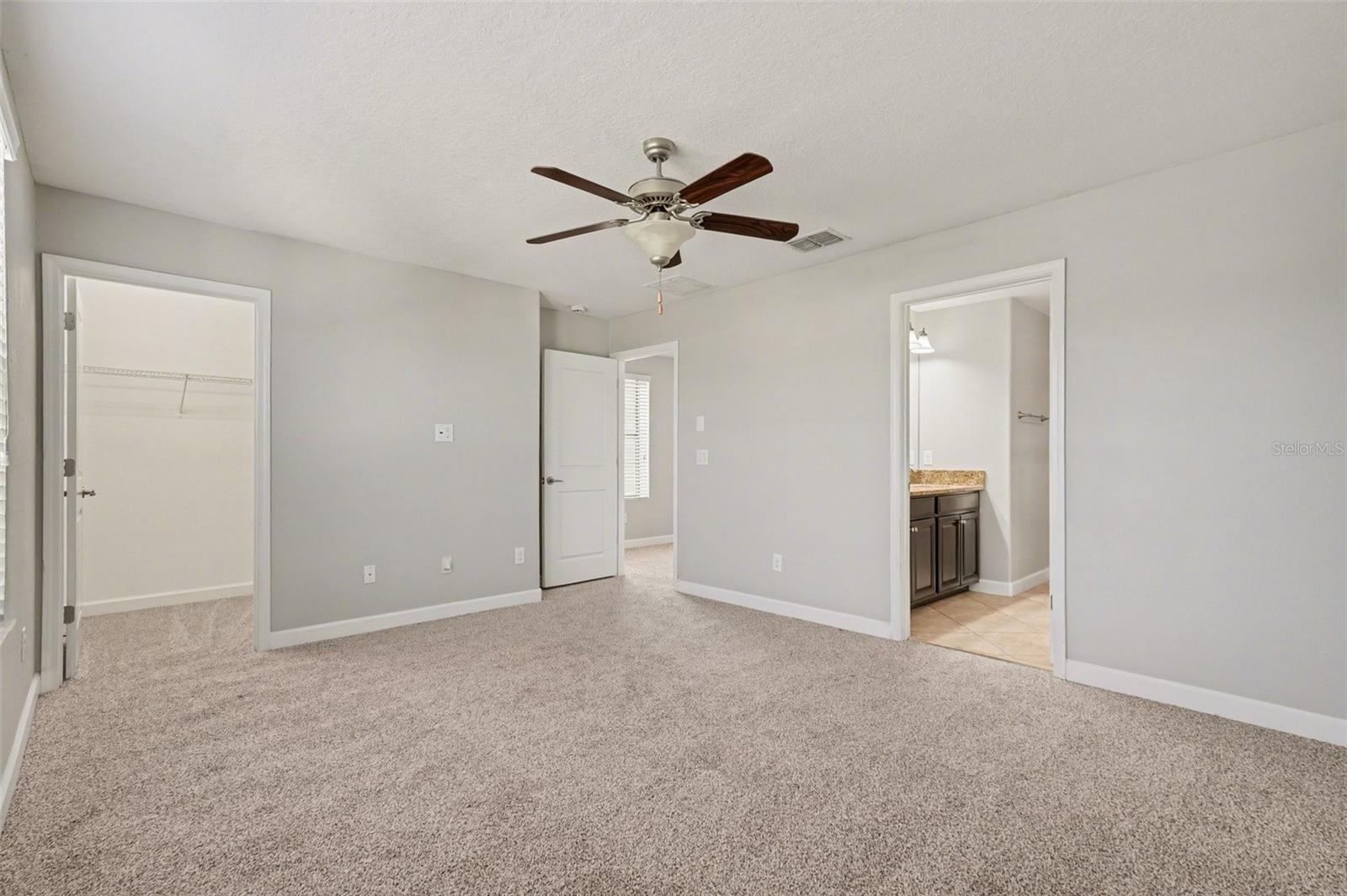 28522 E Pleasant Bay Loop Property Photo 17