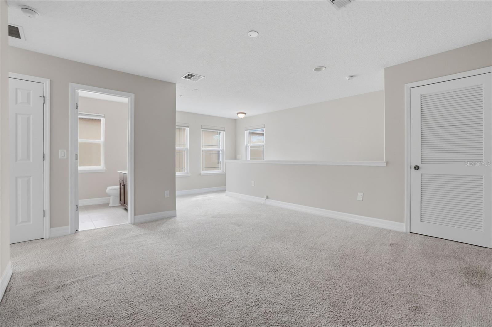 10760 Tibbett St Property Photo 28