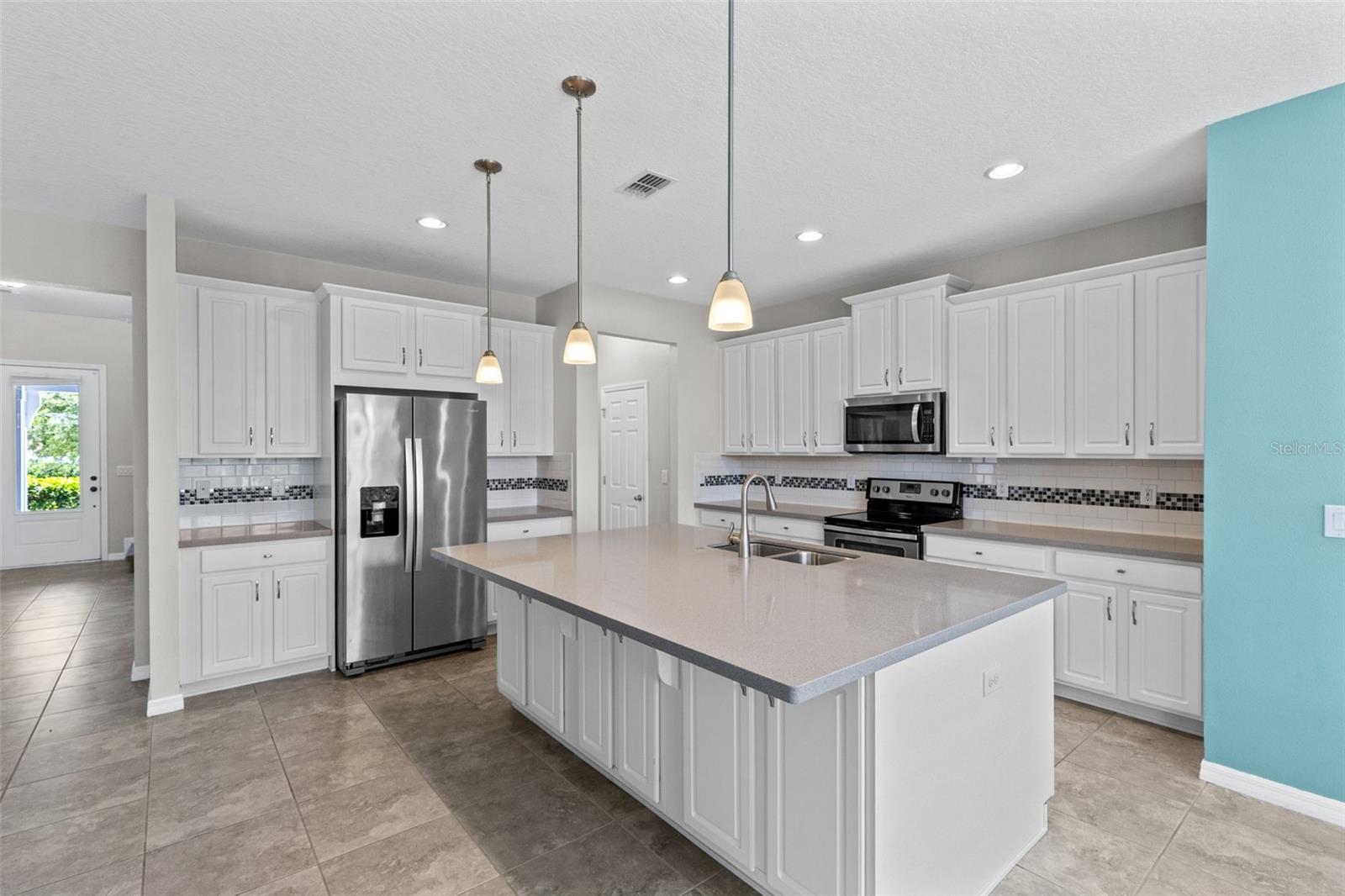 2819 Stonegate Dr Property Photo 8