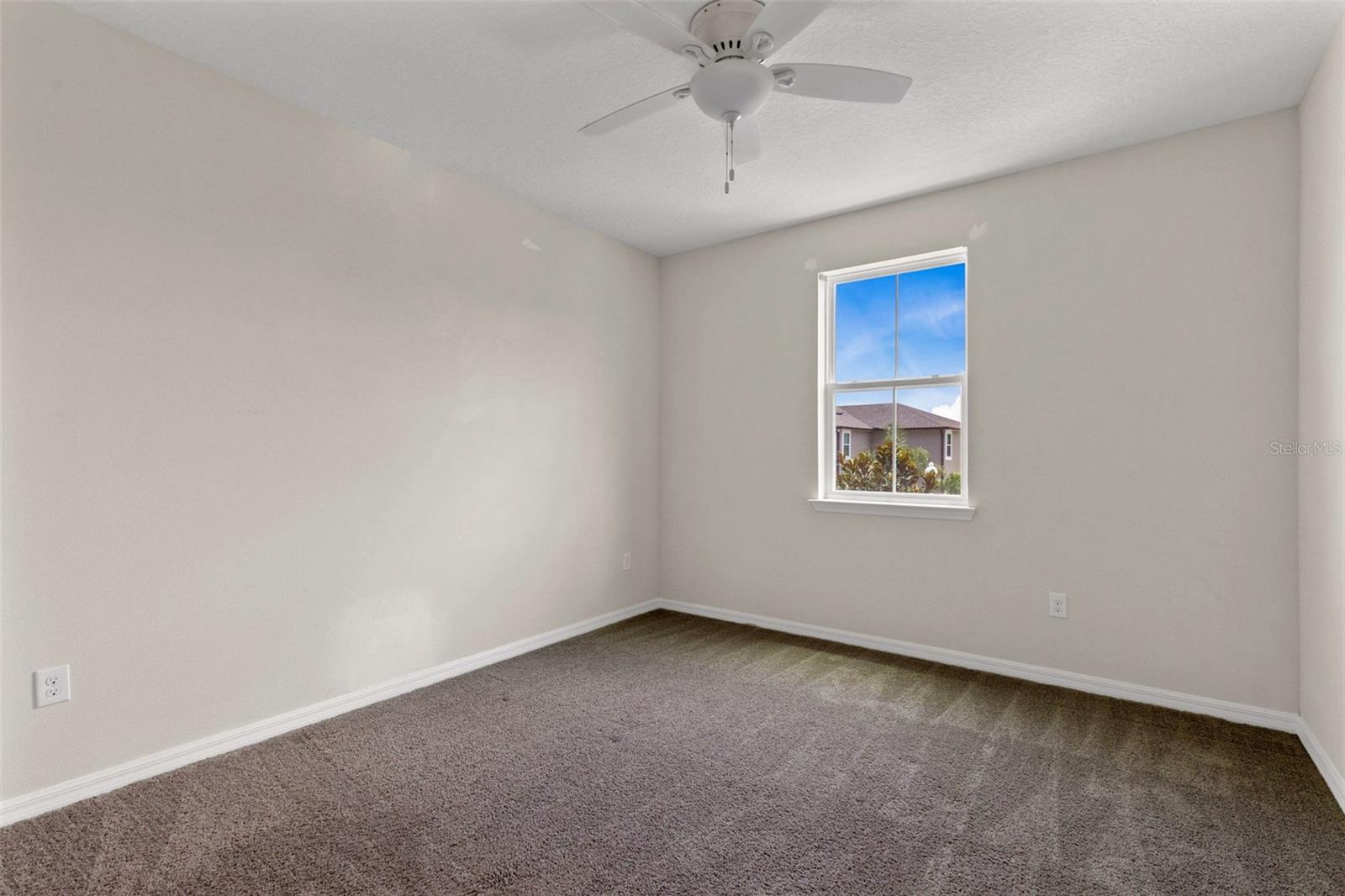 2819 Stonegate Dr Property Photo 18