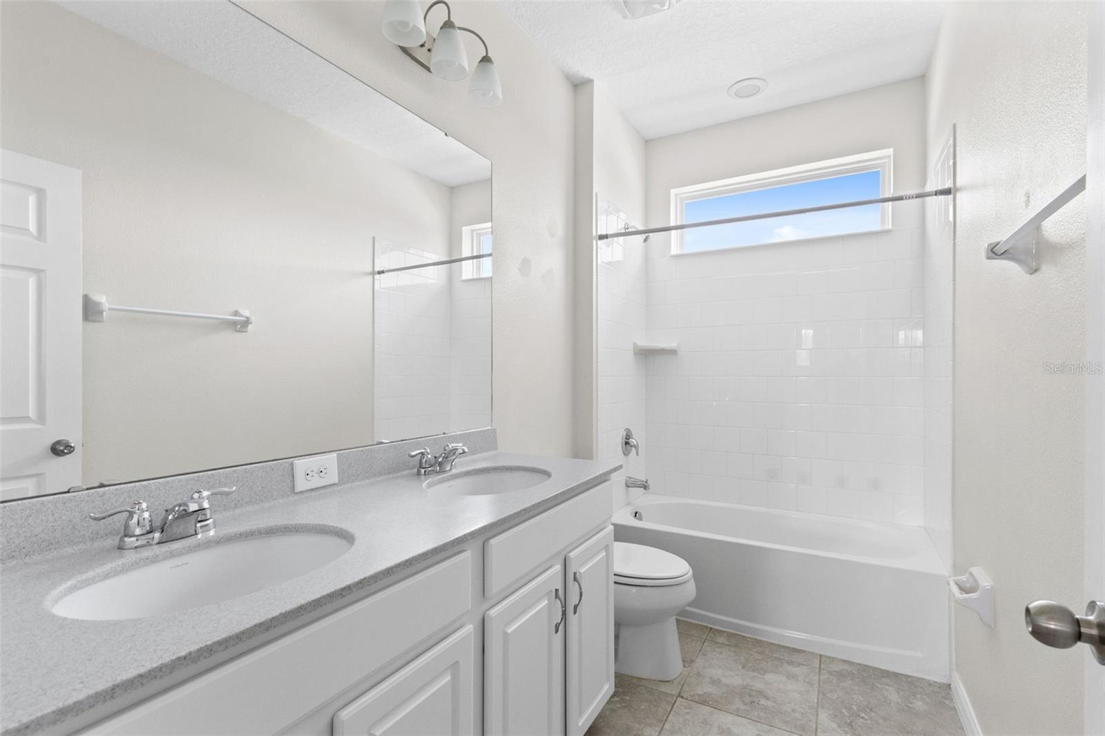 2819 Stonegate Dr Property Photo 20