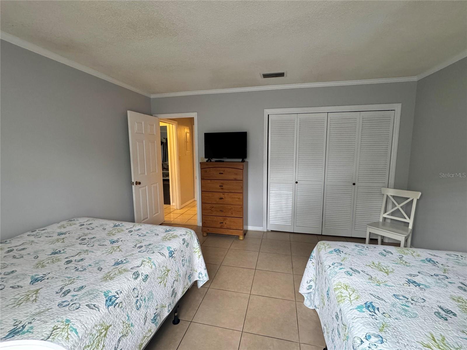 1106 Villa Ln #81 Property Photo 18