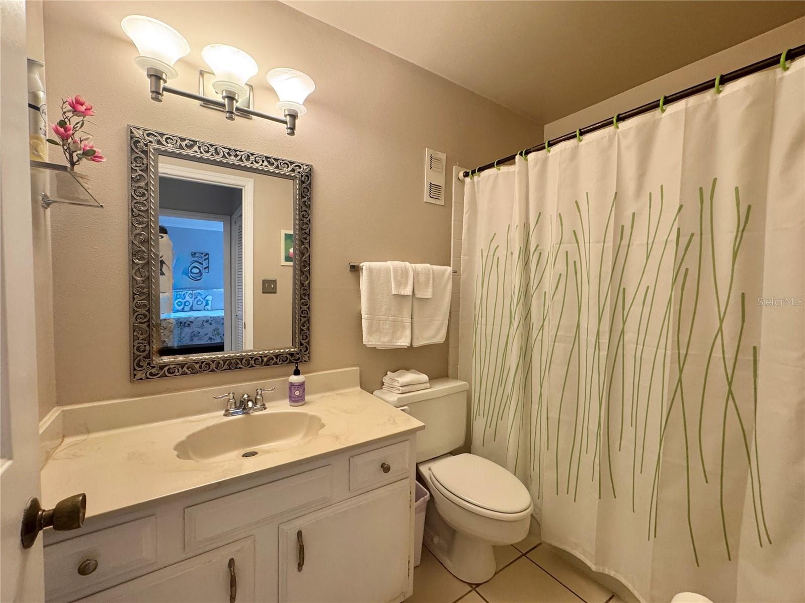 1106 Villa Ln #81 Property Photo 19