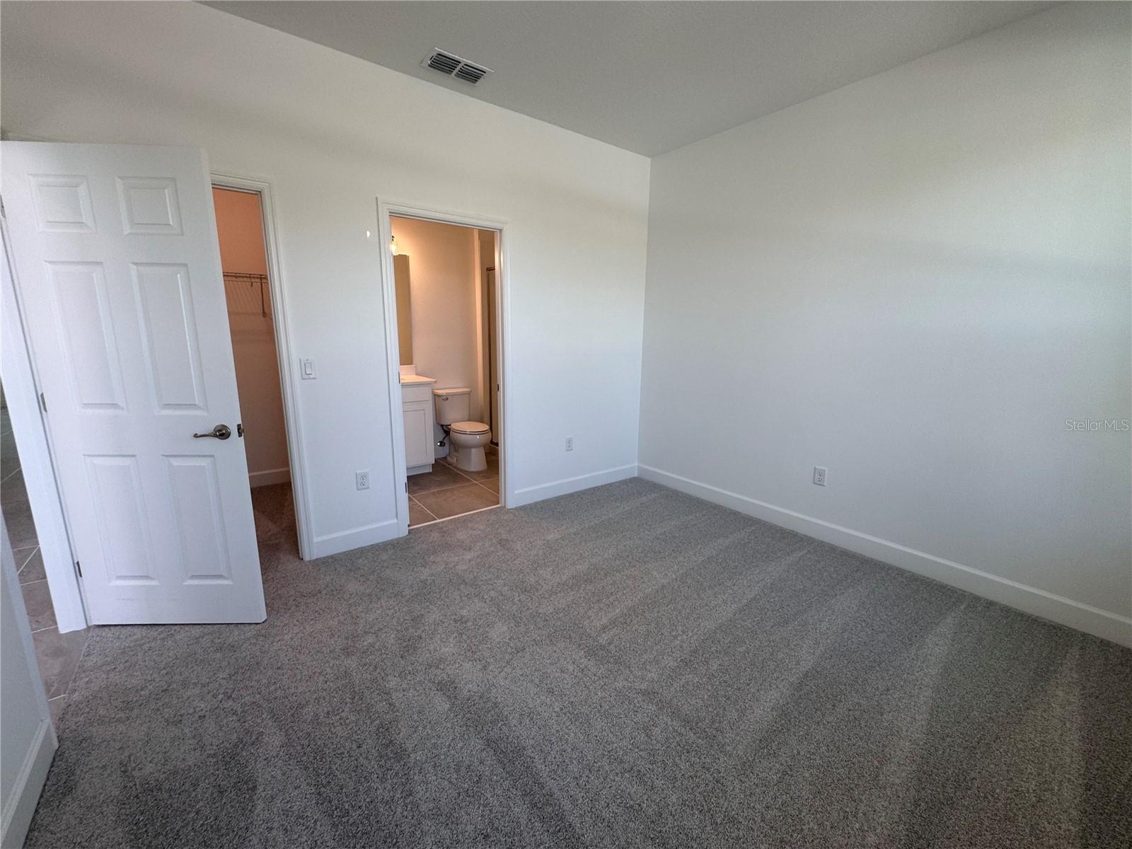 4299 Laurel Site Loop Property Photo 9