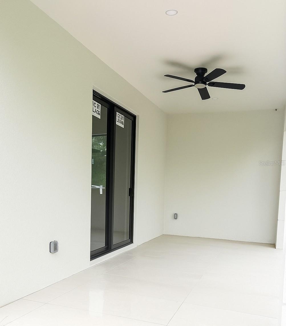 1034 Alcalde St E Property Photo 6