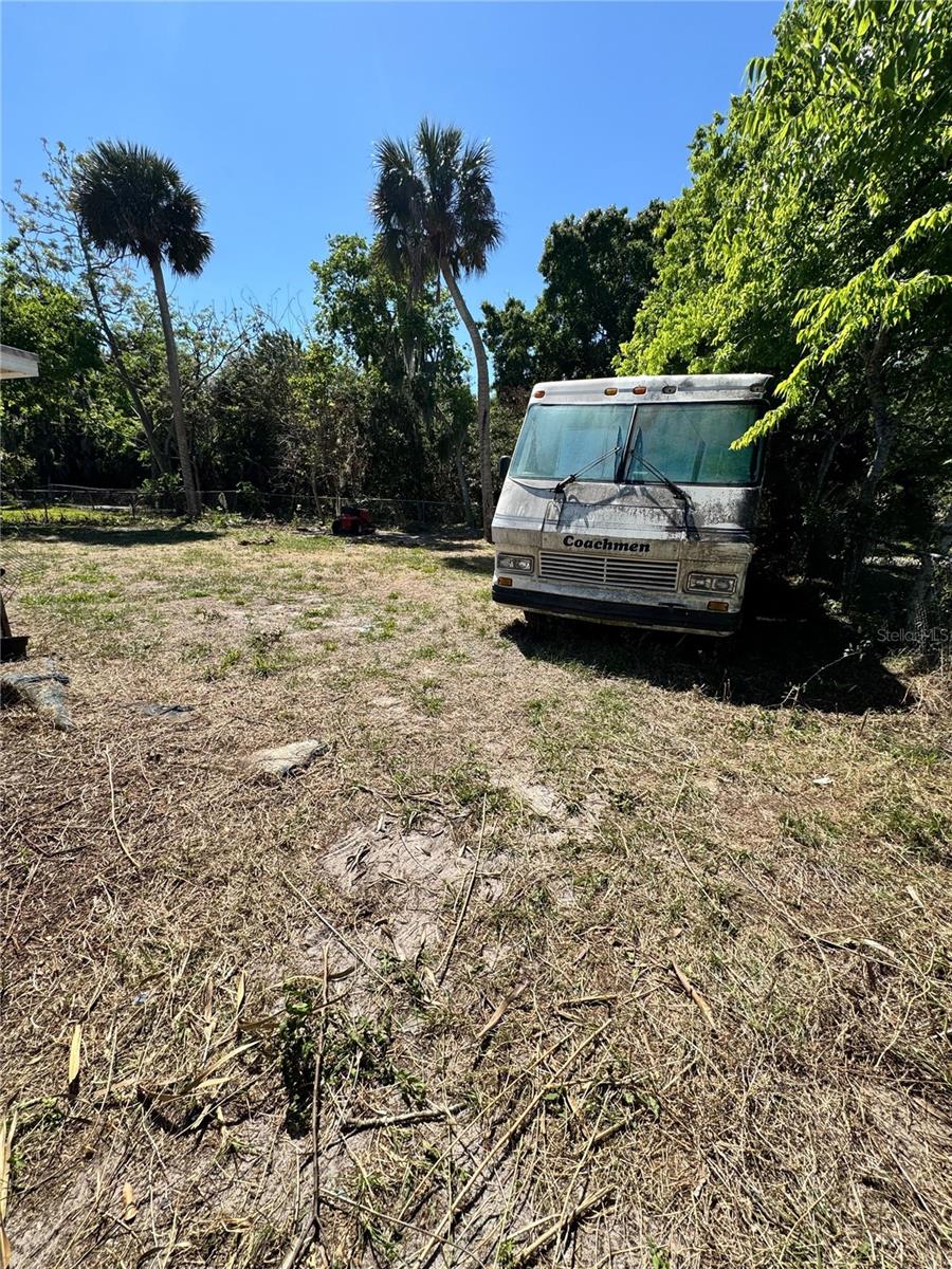 305 Cherry Laurel Ave Property Photo 12