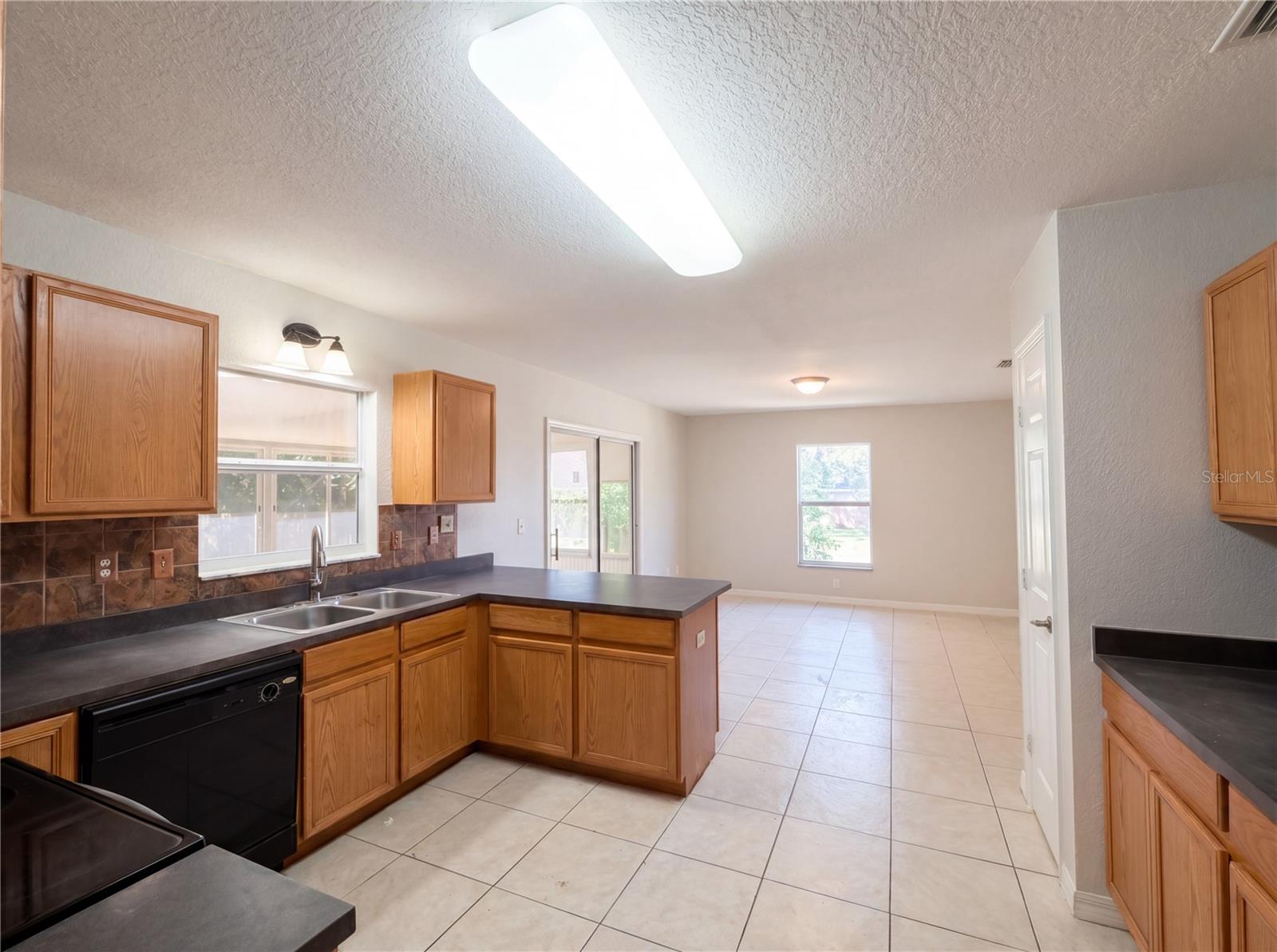 517 Bahia Circle Run Property Photo 6
