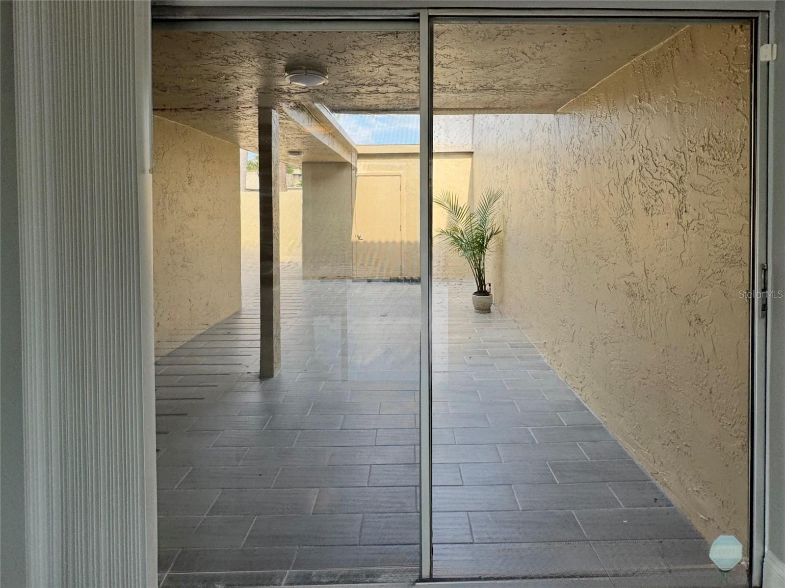 108 Madrid Dr #d Property Photo 14