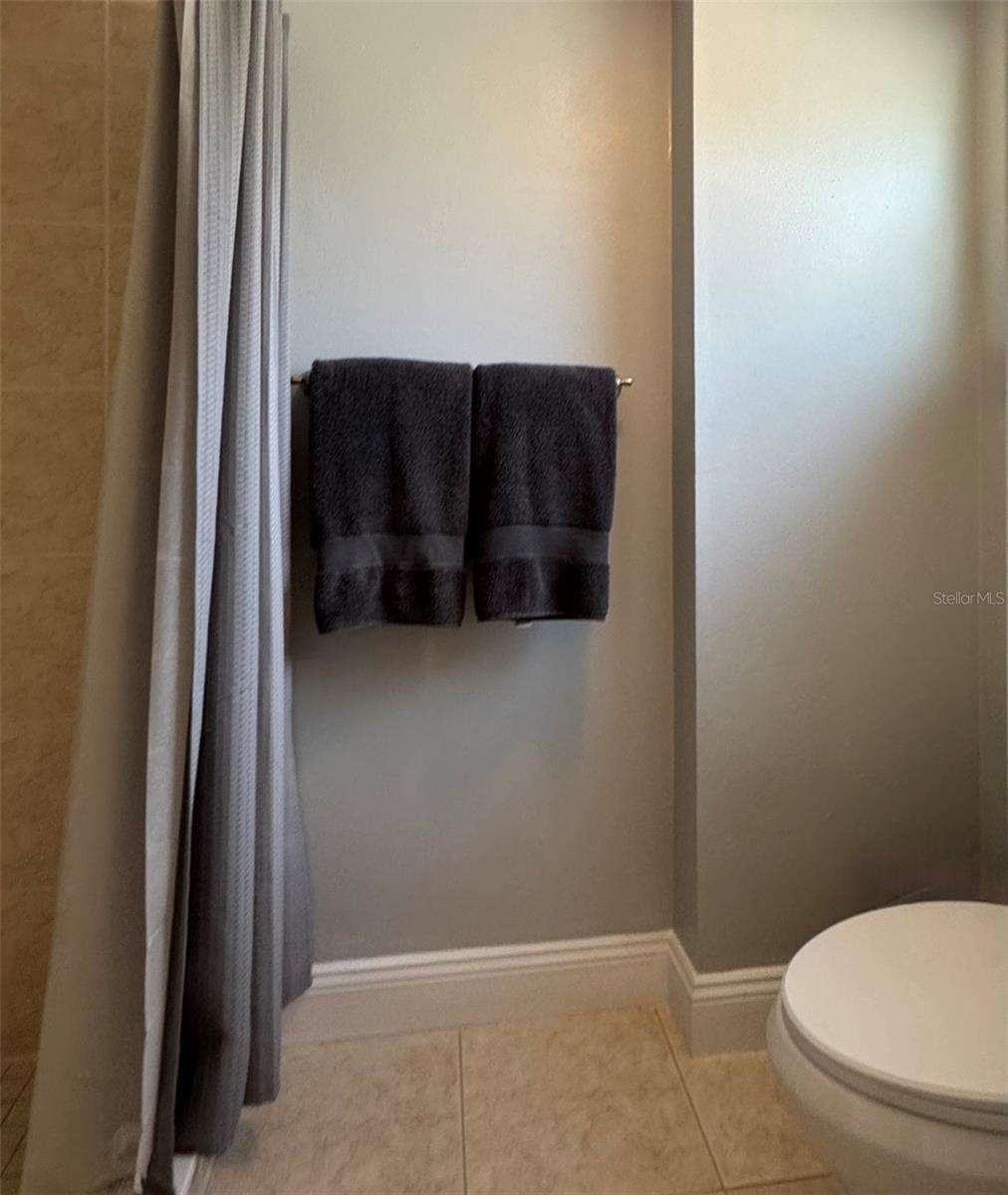 108 Madrid Dr #d Property Photo 21