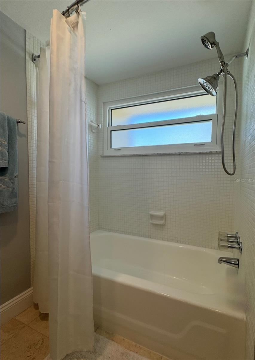 108 Madrid Dr #d Property Photo 27