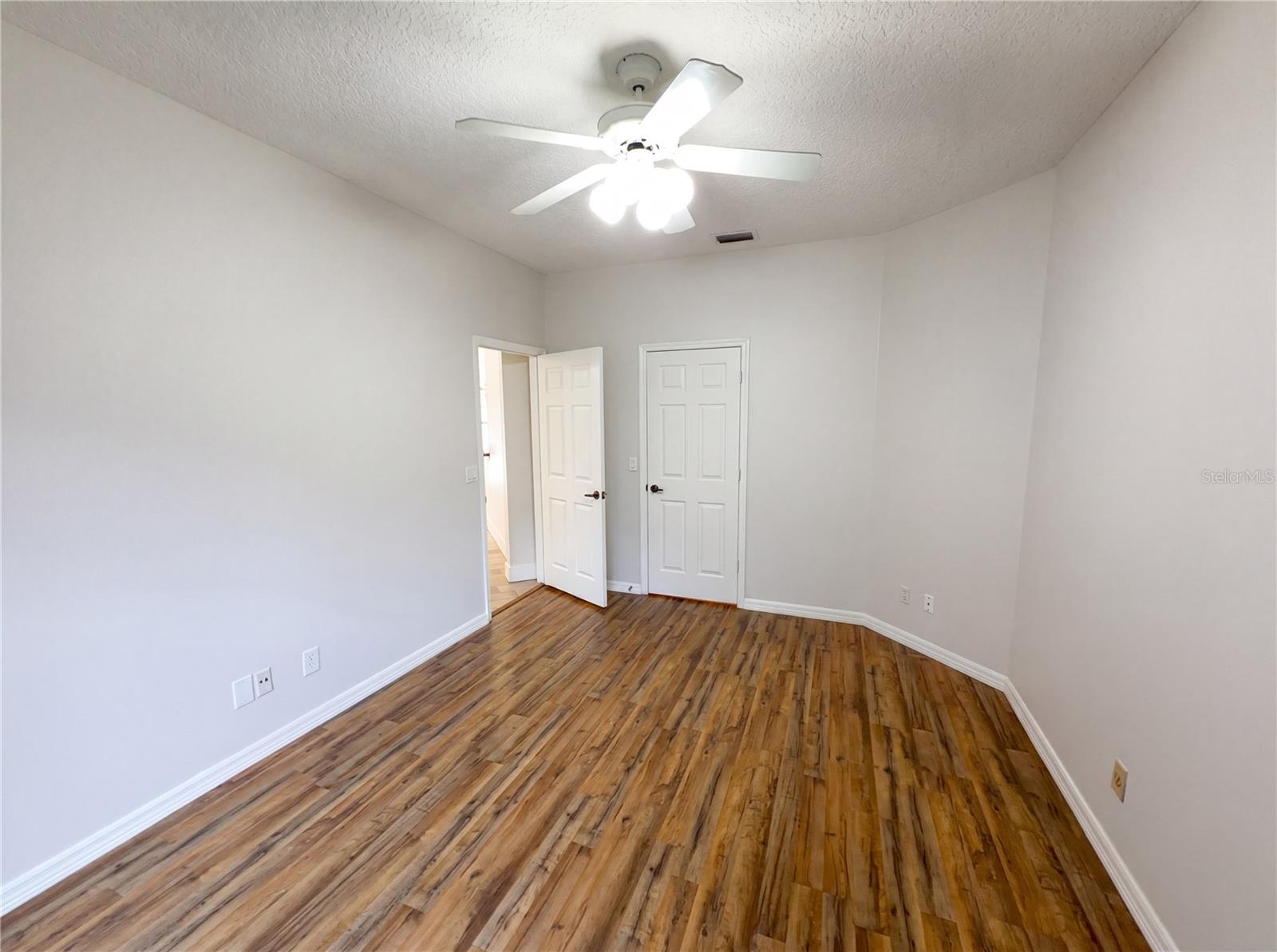 680 Macglenross Dr Property Photo 14
