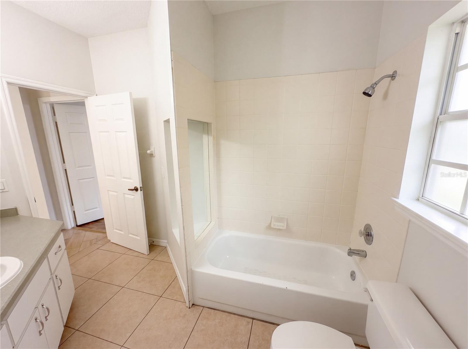 680 Macglenross Dr Property Photo 22