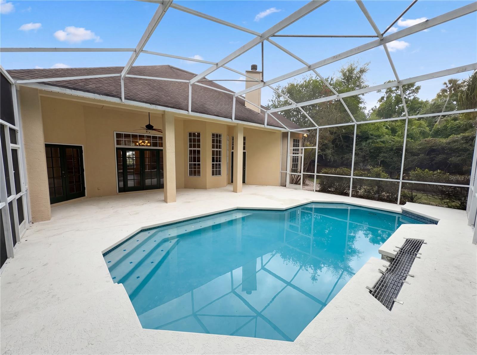 680 Macglenross Dr Property Photo 24