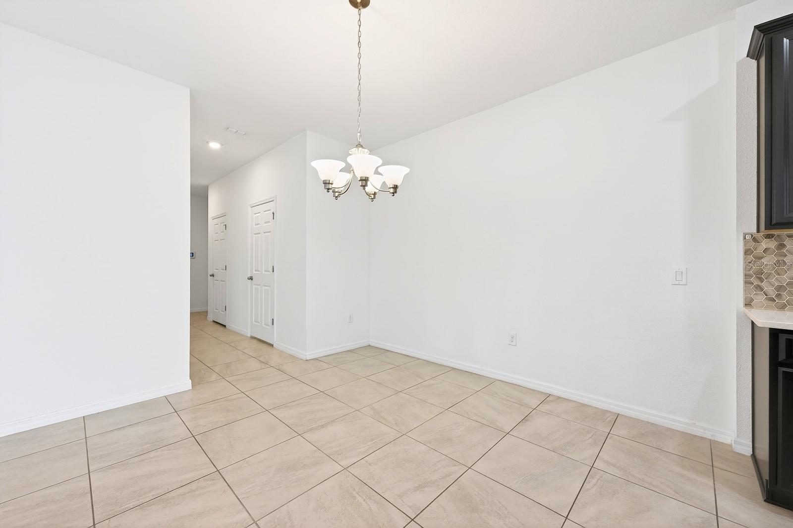 15523 Willow Arbor Cir Property Photo 8