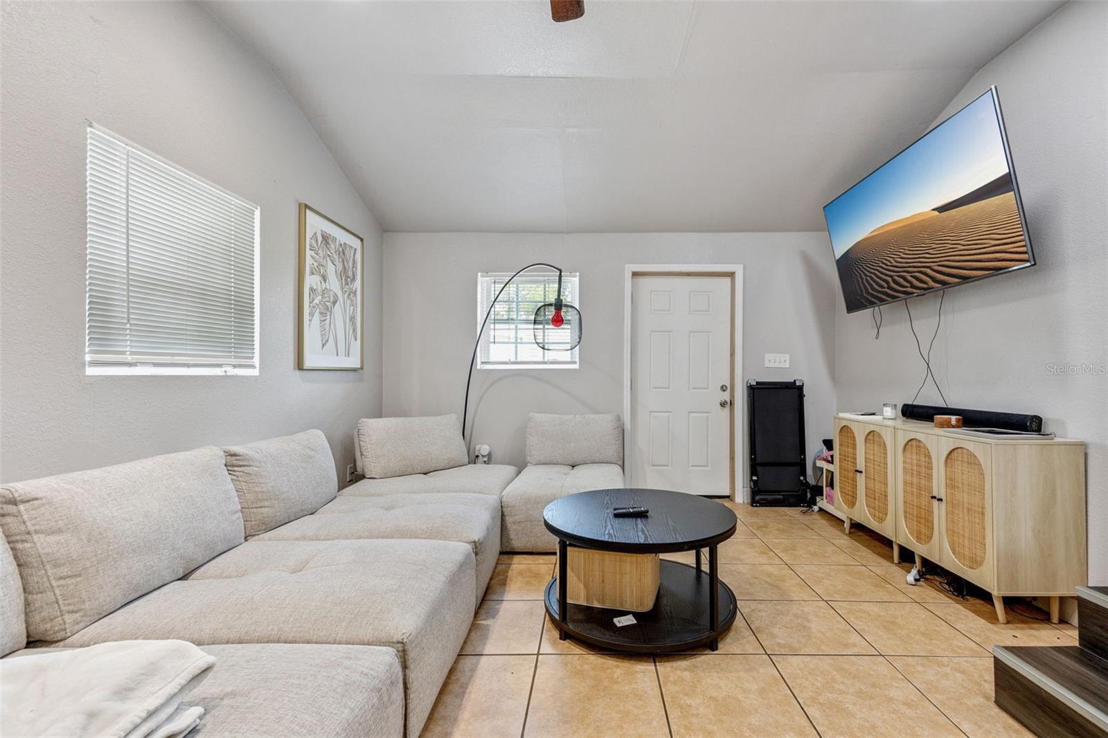 5212 Aloha St Property Photo 5