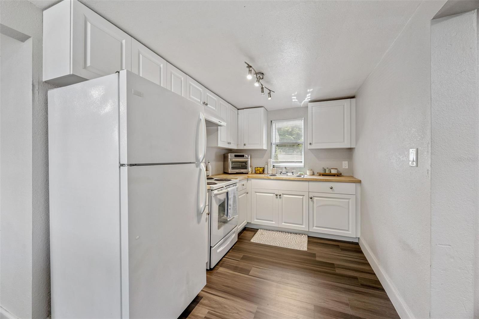 5212 Aloha St Property Photo 15