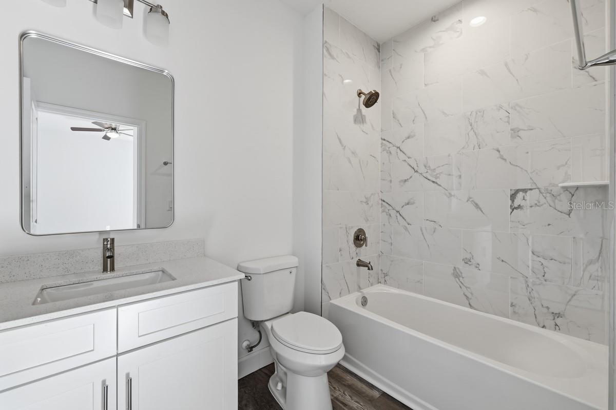 10087 Amicola St Property Photo 4