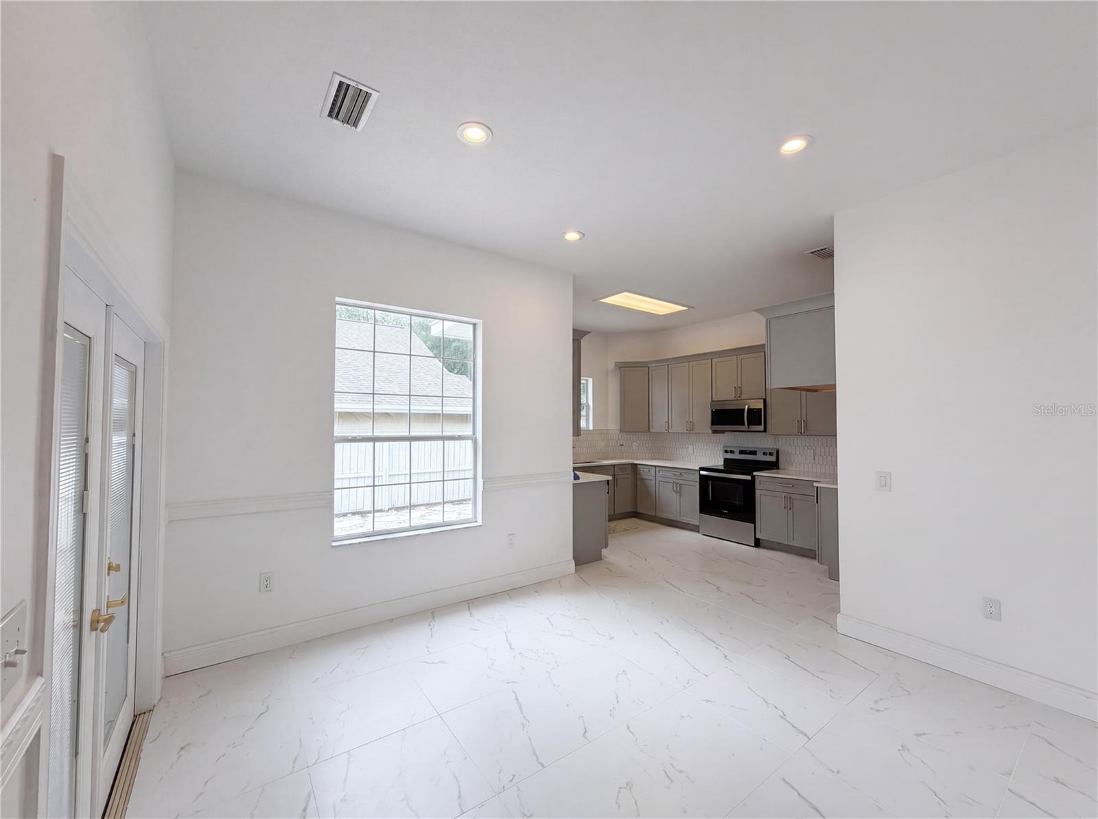 9405 Sw 31st Ln Property Photo 6