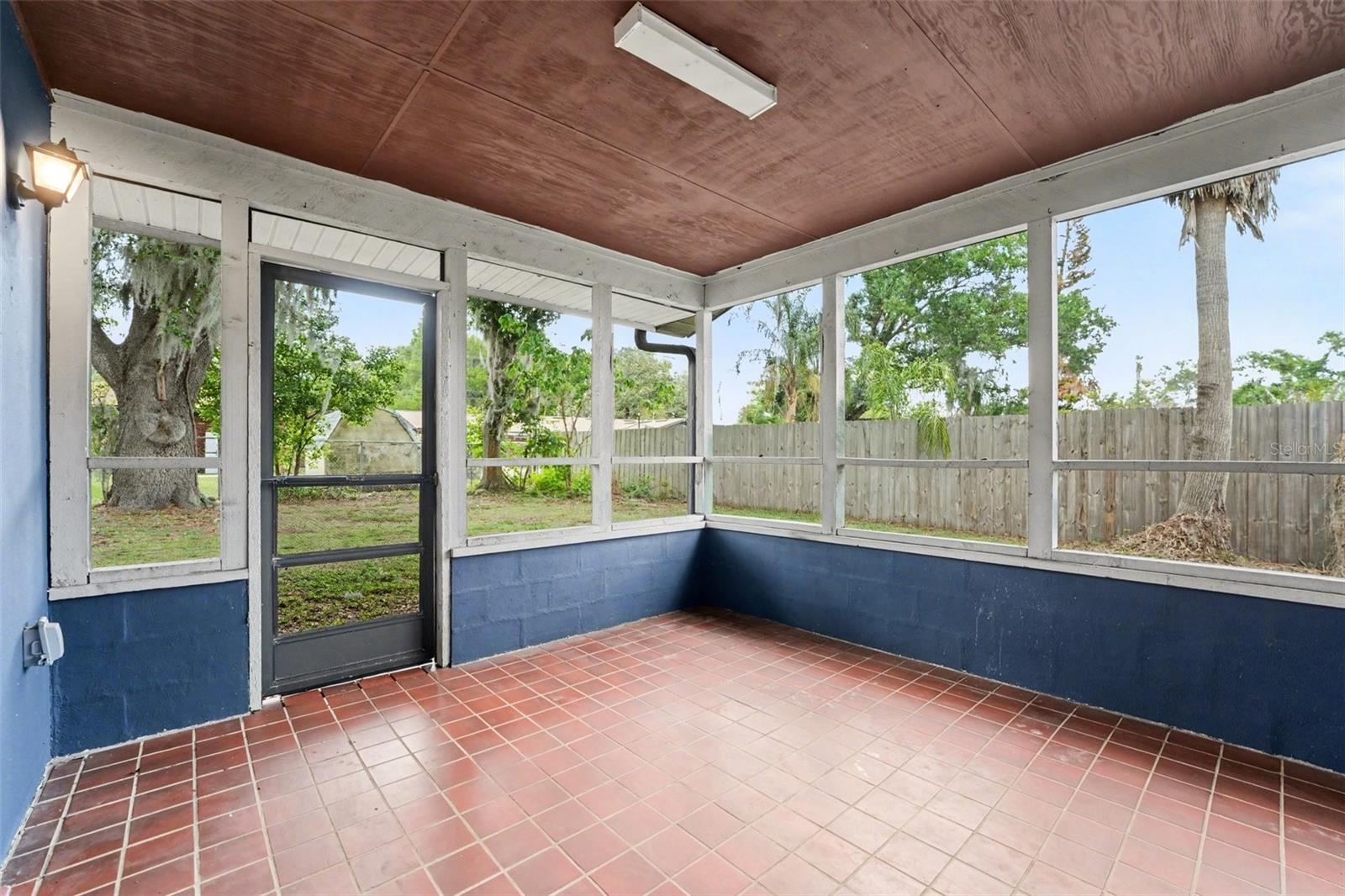 1234 Fairfax N Property Photo 26