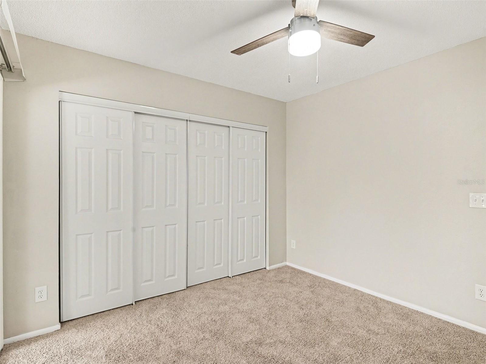 8211 Country Oaks Ct Property Photo 14