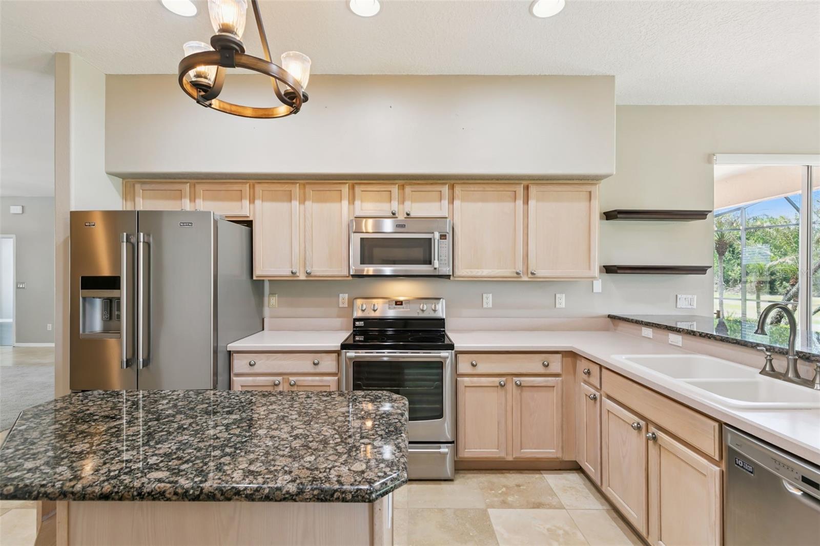 237 Strathmore Cir Property Photo 21