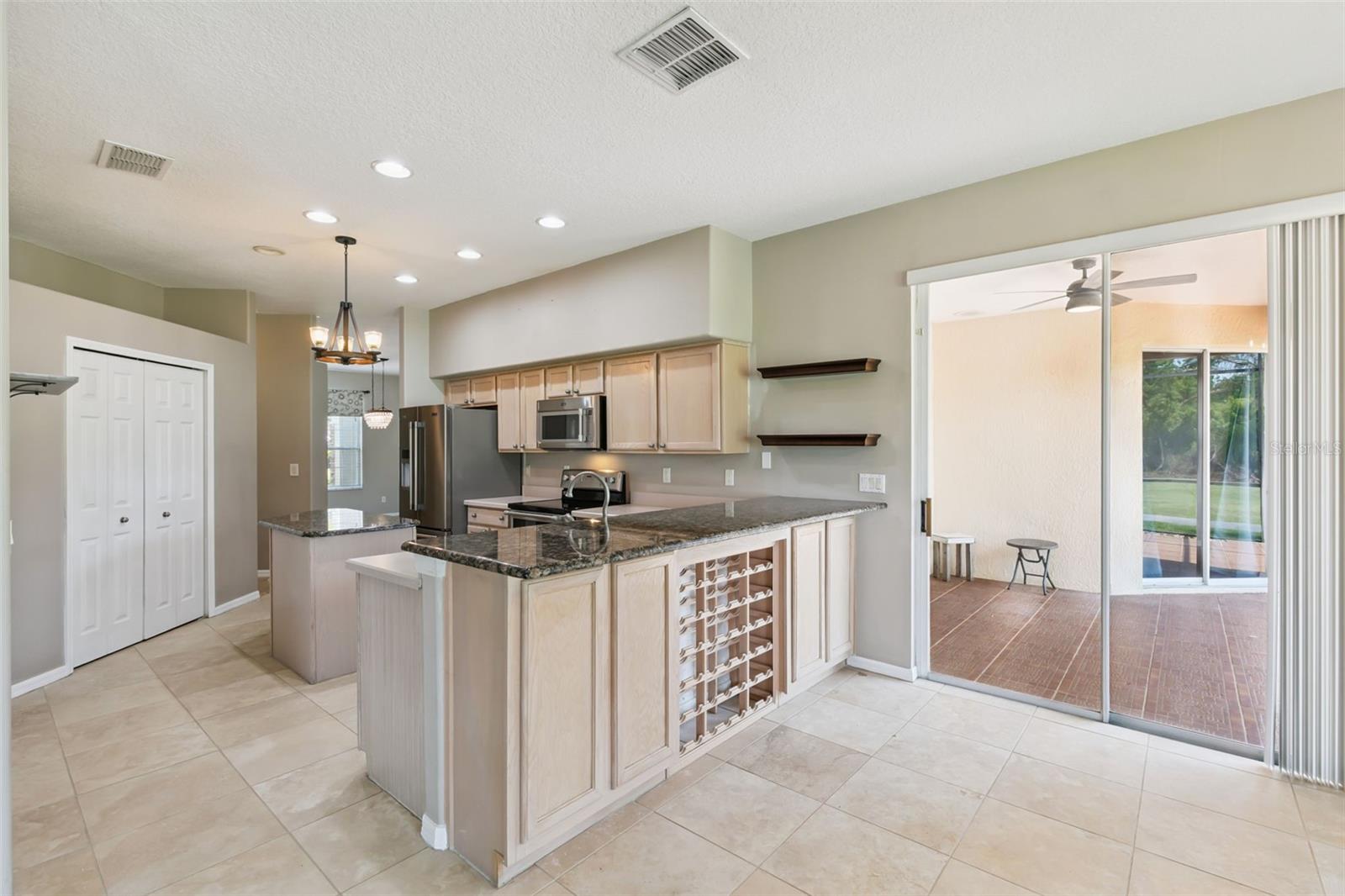 237 Strathmore Cir Property Photo 23