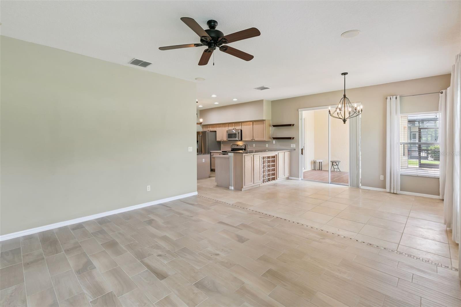 237 Strathmore Cir Property Photo 26