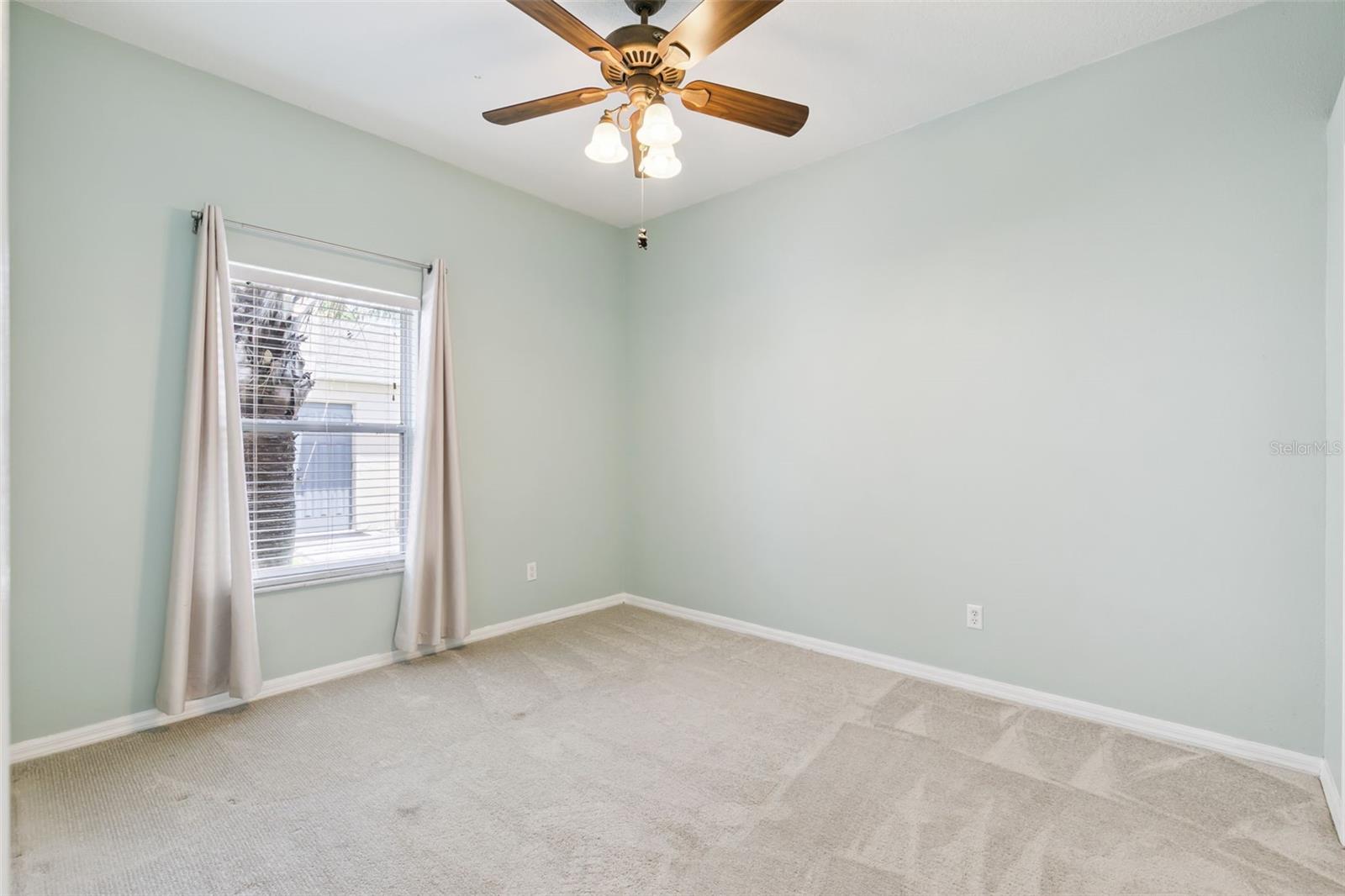 237 Strathmore Cir Property Photo 30